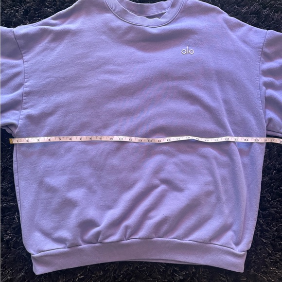 ALO Crewneck - Picture 5 of 7